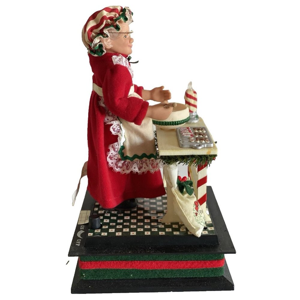 Vintage 1993 Musical Light-Up Mrs. Claus Noel Holiday Decor - Picture 6 of 14